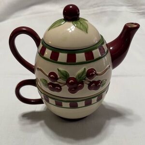 Tender Heart  Treasures teapot for one